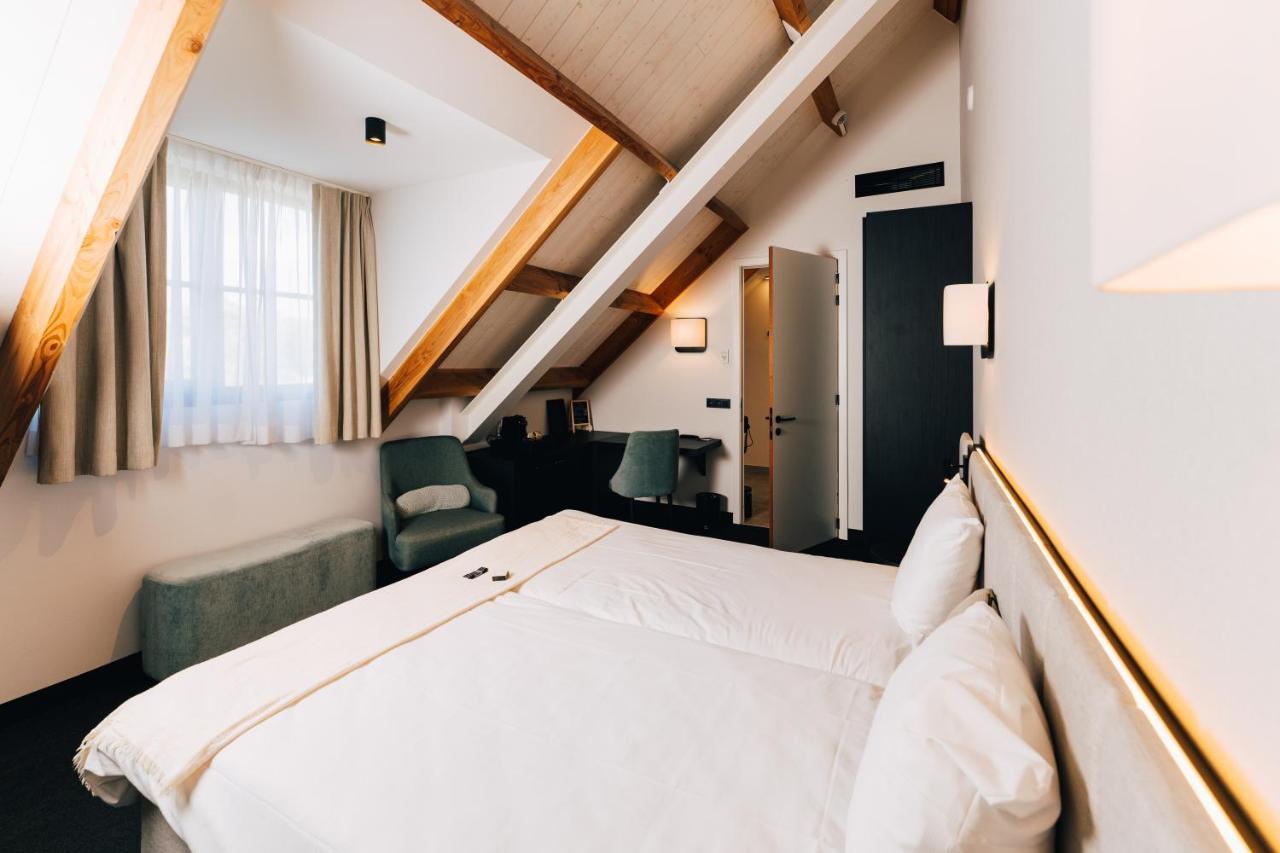 Factory Hotel Беверен Экстерьер фото